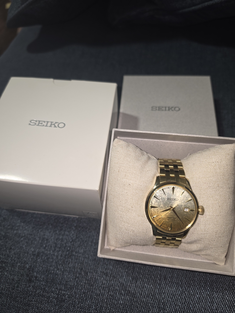 Seiko Gold Men's Dress Watch - Elegant Gold Bracelet